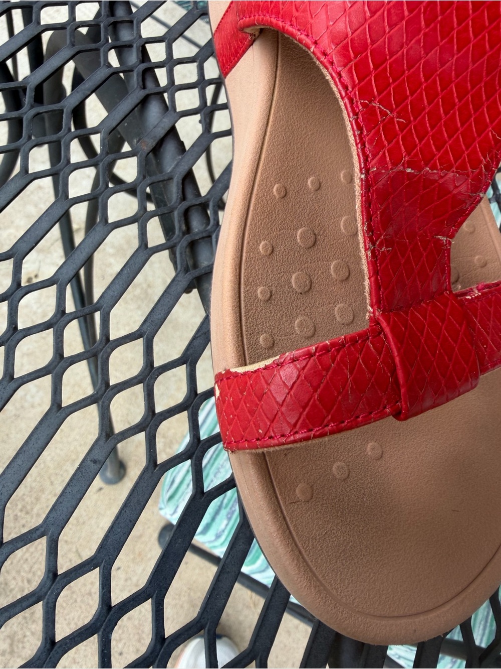 Vionic Red Textured Slide Sandals - Picture 4 of 7